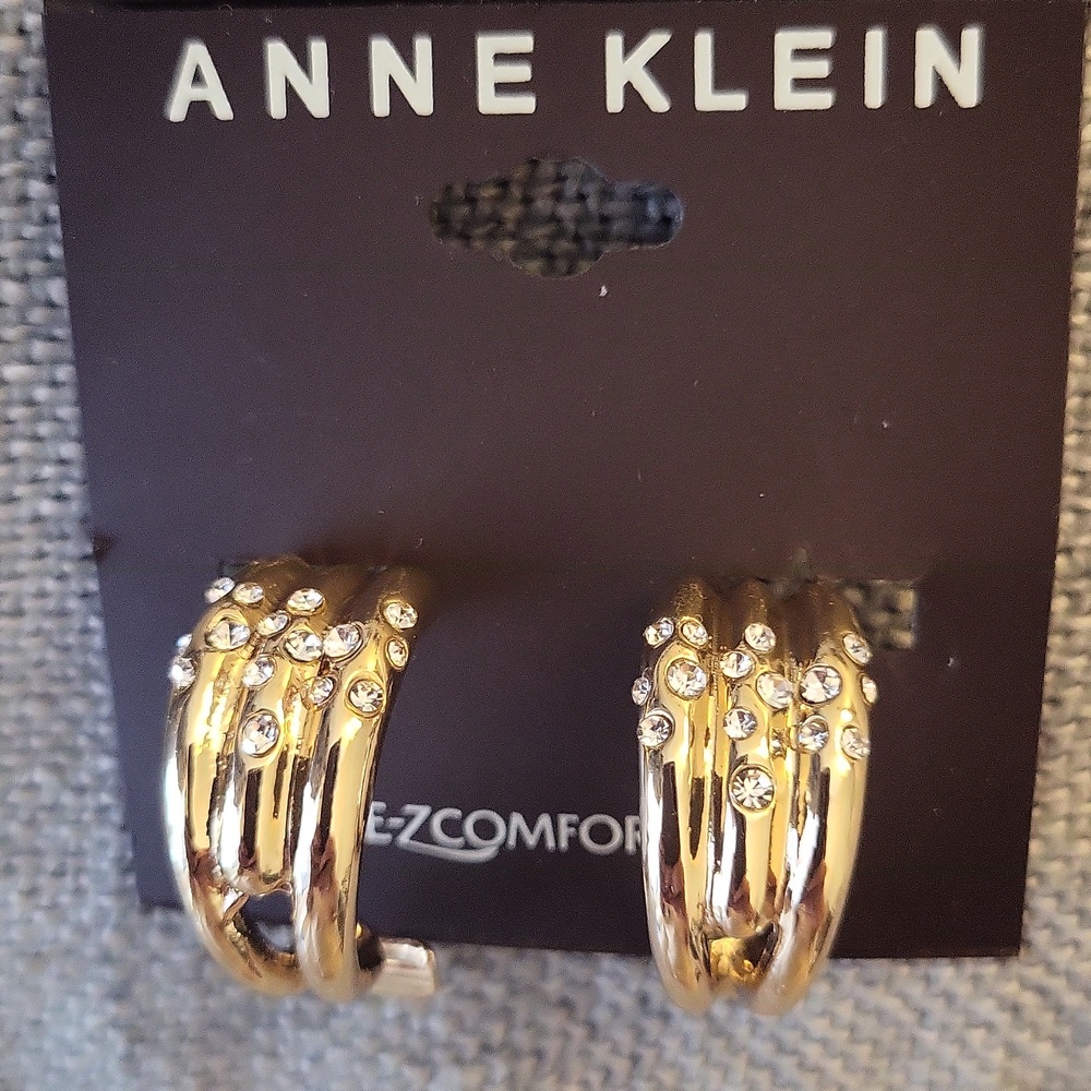 Anne Klein Comfort Clip Goldtone Earrings, 5 Pairs - Picture 10 of 11